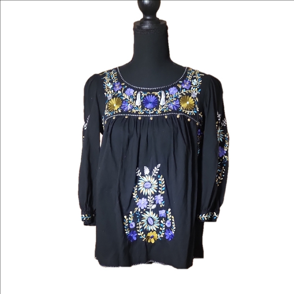 ECI Embroidered Black Top with Floral Accents, size Small